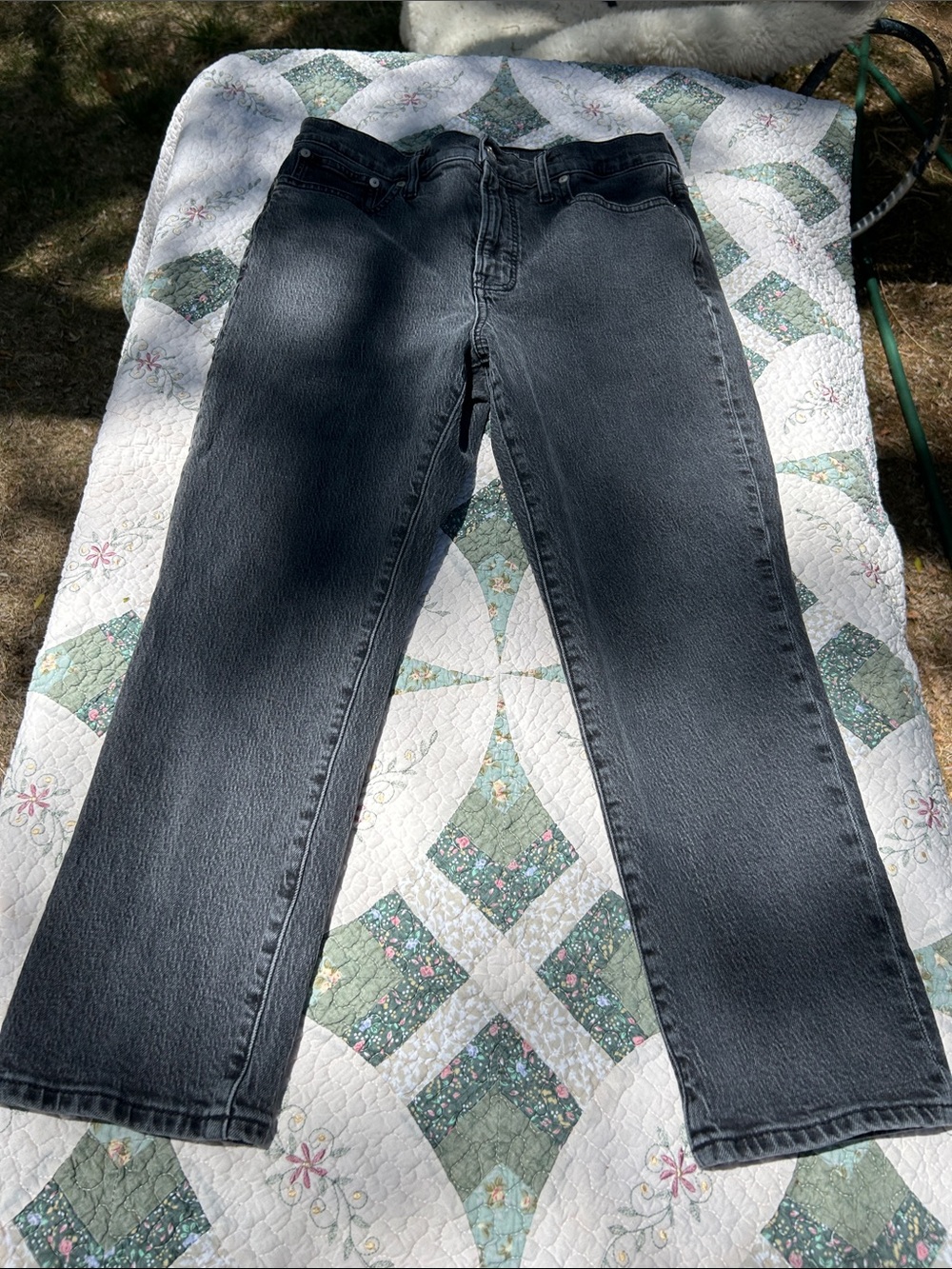 Madewell Straight Leg Jeans in Washed Black